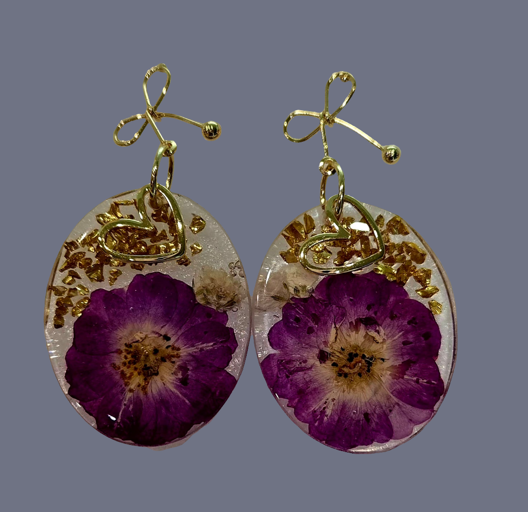 Natural dried flower resin earrings